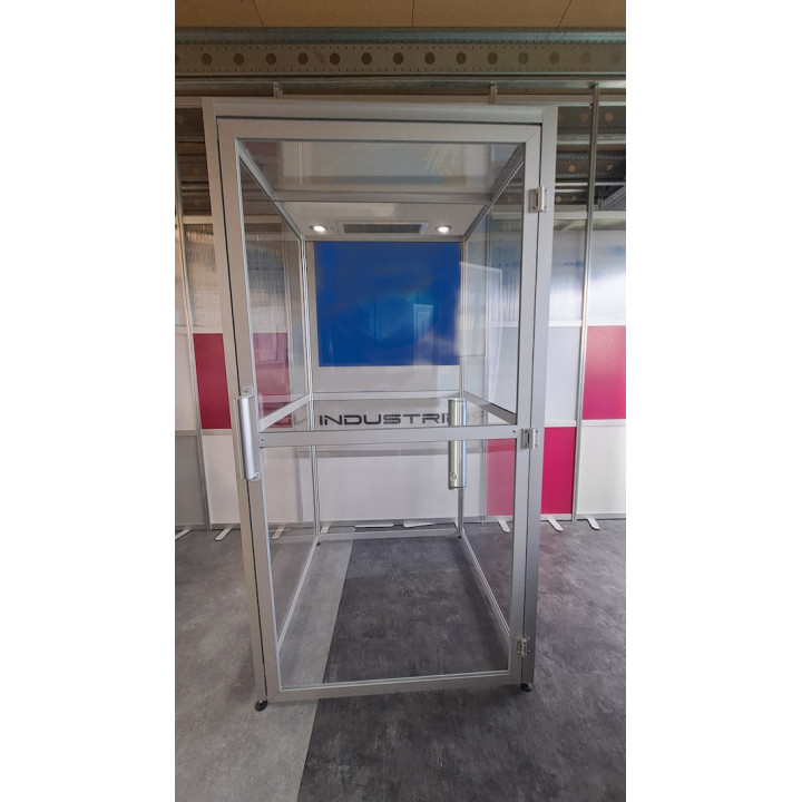 Cabine fumeurs 503 dans une usine