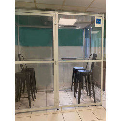 Exemple de cabine fumeurs SYCLOP 506 dans un hôtel