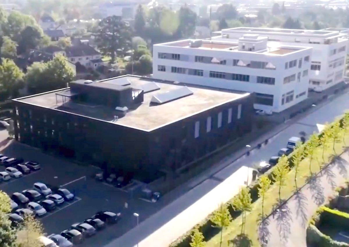 photo SYCLOP - Boucledor fabricant de pièces pour l'horlogerie Suisse installe une SYCLOP 506